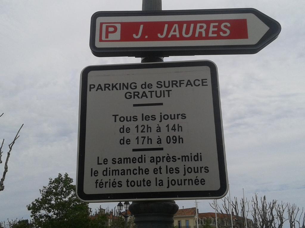 Venez Rever Beziers Centre Et Gare Il Y A Plus Cher Mais C Est Moins Bien מראה חיצוני תמונה
